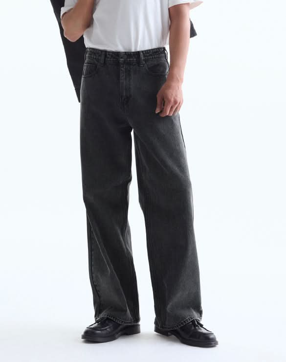 Minimal Jeans - Wide Fit