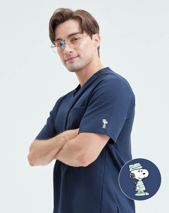 GQ Pro Med Men Scrub Shirt (Premium) - PEANUTS™