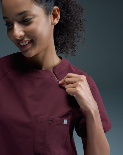 GQ Pro Med Women Crew Neck Scrub