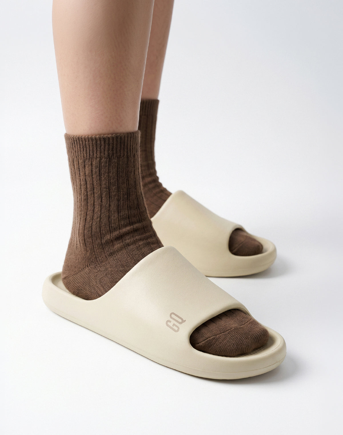 GQ Everyday Anti-Slip Slippers