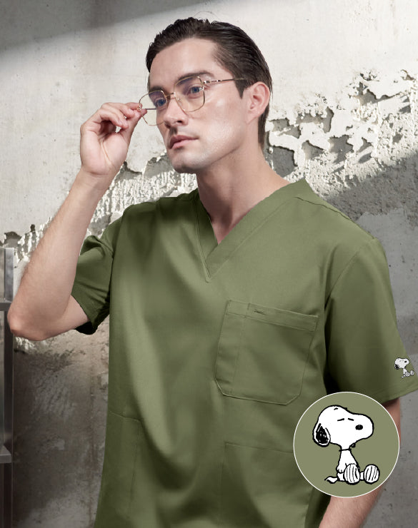 GQ Pro Med Men Scrub Shirt  (Premium) - PEANUTS™