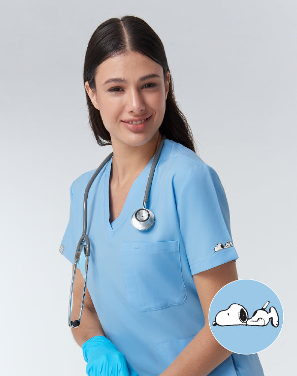 GQ Pro Med Women Scrub Shirt (Premium) - PEANUTS™